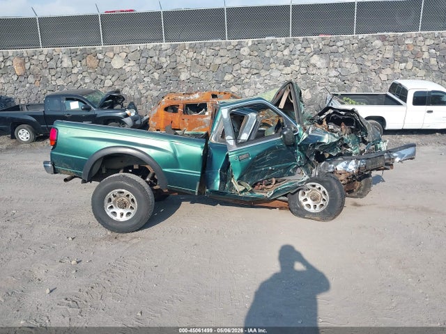 45061499 :رقم المزاد ، 4F4ZR17XXXTM39647 vin ، 1999 Mazda B4000 Se/tl مزاد بيع