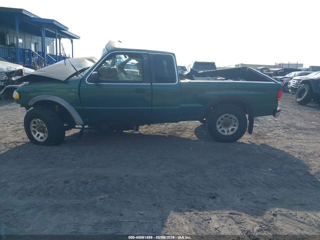45061499 :رقم المزاد ، 4F4ZR17XXXTM39647 vin ، 1999 Mazda B4000 Se/tl مزاد بيع