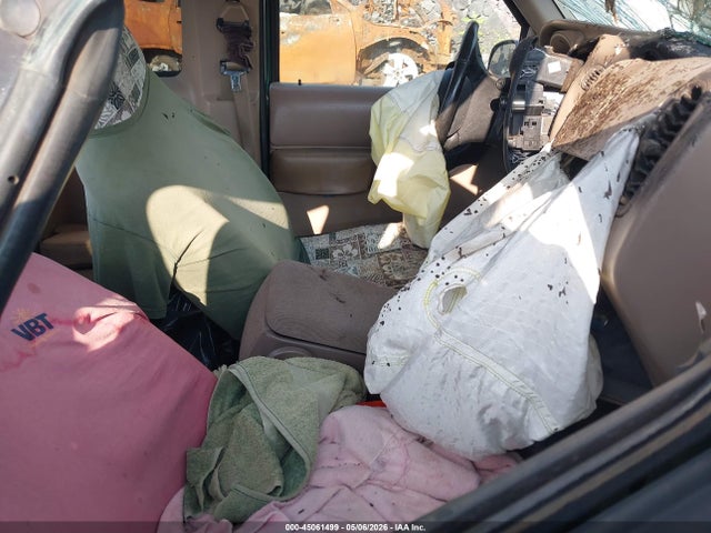 45061499 :رقم المزاد ، 4F4ZR17XXXTM39647 vin ، 1999 Mazda B4000 Se/tl مزاد بيع