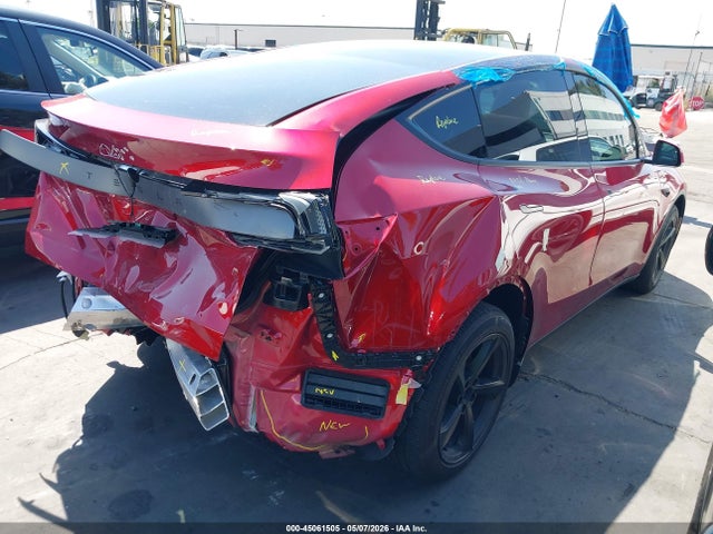 7SAYGDED8TF405761 Tesla Model Y Premium Rear-wheel Drive/standard Rear-wheel Drive