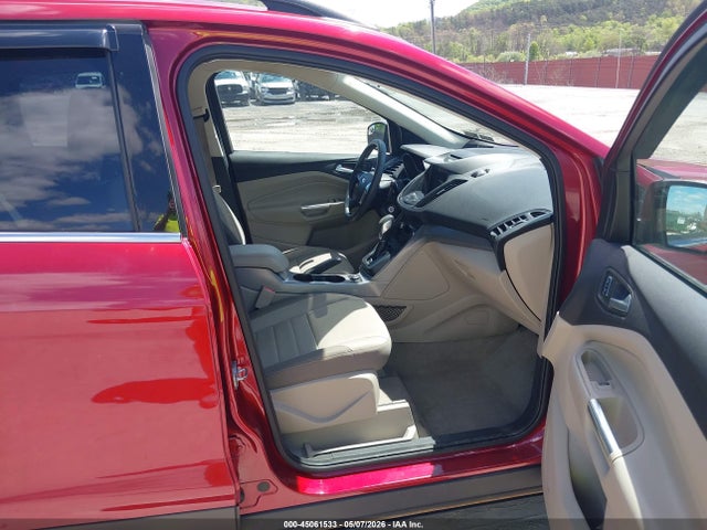 Продажа на аукционе авто 2016 Ford Escape Se, vin: 1FMCU9GX6GUB12955, номер лота: 45061533
