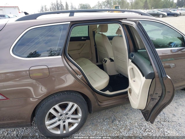 2011 Volkswagen Jetta Sportwagen 2.0l Tdi მანქანა იყიდება აუქციონზე, vin: 3VWPL7AJ2BM707796, აუქციონის ნომერი: 45061576