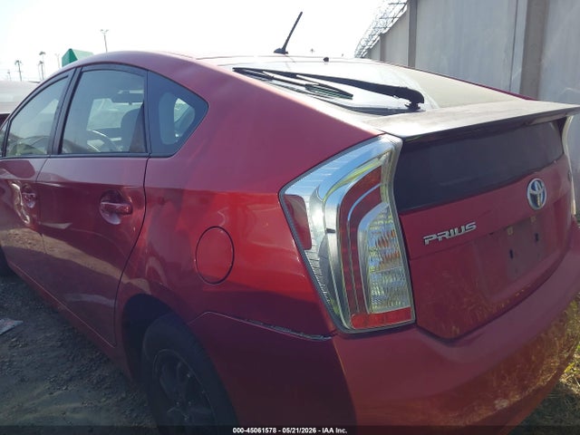 45061578 :رقم المزاد ، JTDKN3DU2F2004847 vin ، 2015 Toyota Prius Two مزاد بيع