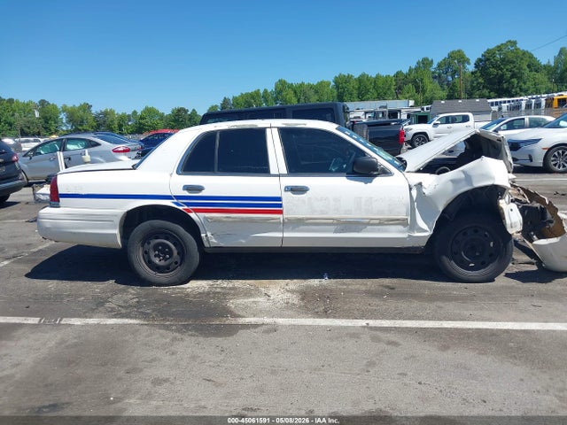 2009 Ford Crown Victoria Police/police Interceptor მანქანა იყიდება აუქციონზე, vin: 2FAHP71V19X129502, აუქციონის ნომერი: 45061591