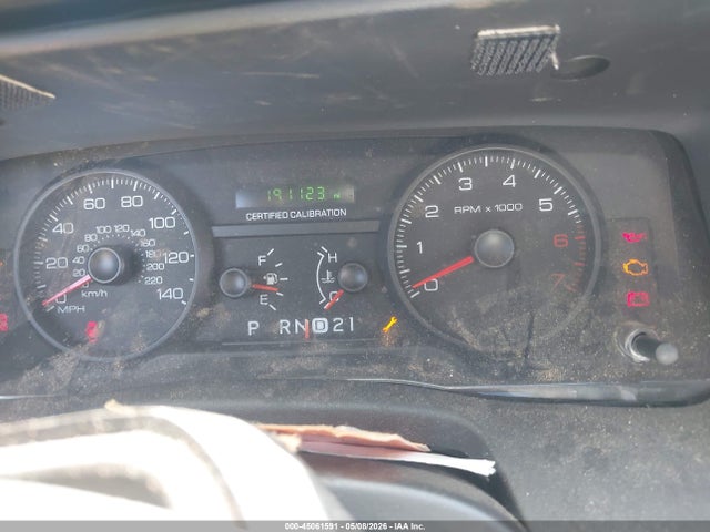 2009 Ford Crown Victoria Police/police Interceptor მანქანა იყიდება აუქციონზე, vin: 2FAHP71V19X129502, აუქციონის ნომერი: 45061591