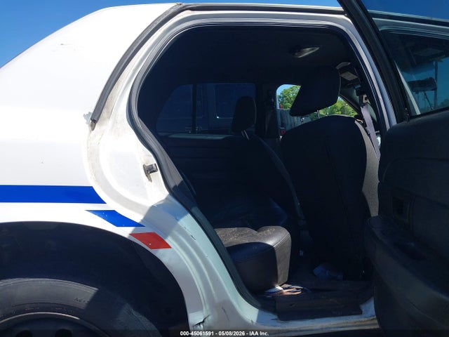 2009 Ford Crown Victoria Police/police Interceptor მანქანა იყიდება აუქციონზე, vin: 2FAHP71V19X129502, აუქციონის ნომერი: 45061591