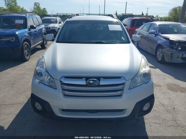 Продажа на аукционе авто 2014 Subaru Outback 2.5i Premium, vin: 4S4BRBCC5E3304653, номер лота: 45061593