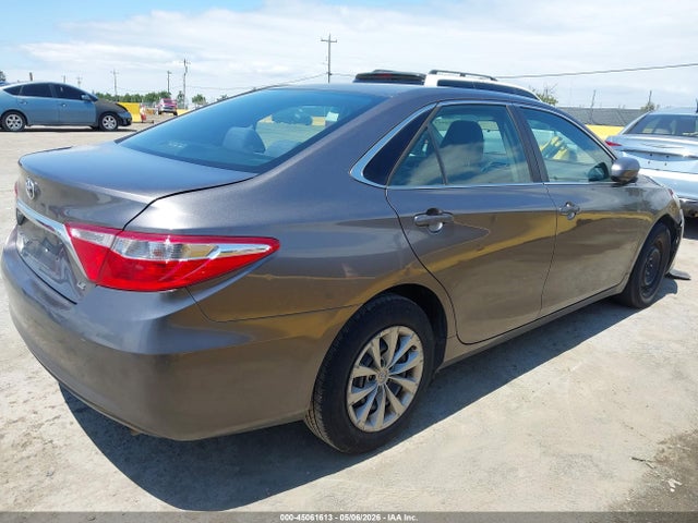4T1BF1FK1HU271994 Toyota CAMRY LE