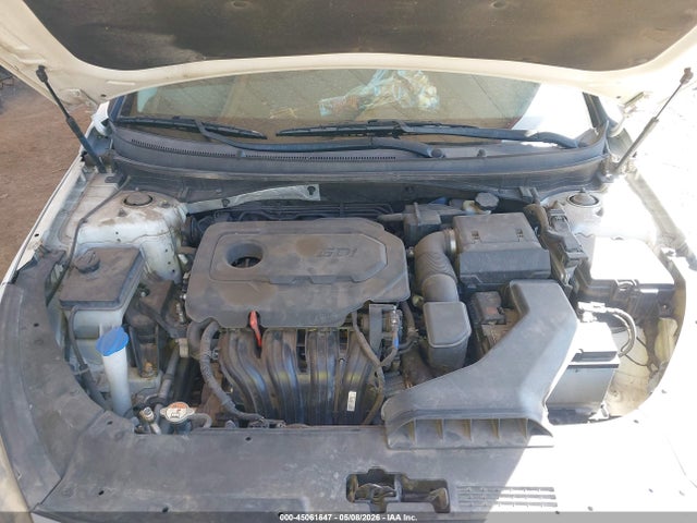 5NPE24AF1JH725086 Hyundai SONATA SE