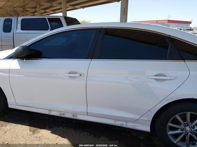 5NPE24AF1JH725086 Hyundai SONATA SE