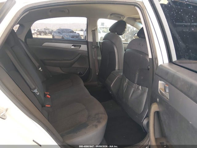 5NPE24AF1JH725086 Hyundai SONATA SE