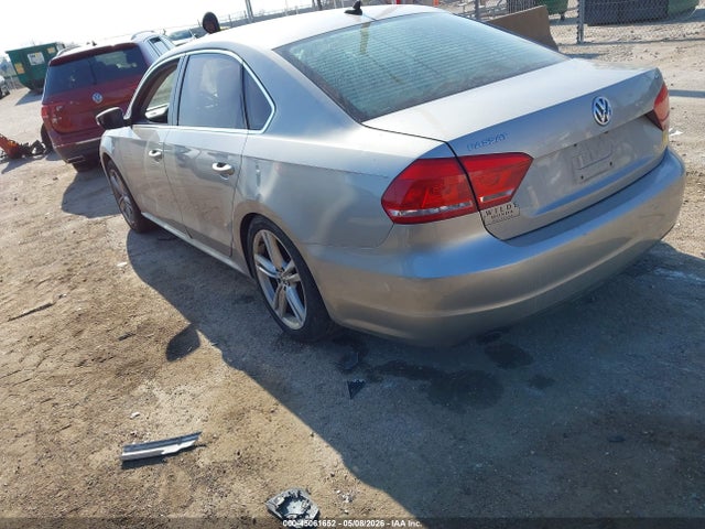 Продажа на аукционе авто 2014 Volkswagen Passat 1.8t Se, vin: 1VWBS7A34EC060404, номер лота: 45061652