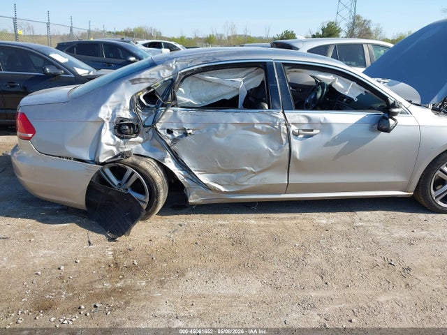 Продажа на аукционе авто 2014 Volkswagen Passat 1.8t Se, vin: 1VWBS7A34EC060404, номер лота: 45061652