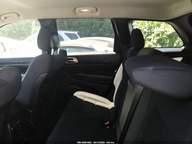 Продаж на аукціоні авто 2012 Jeep Grand Cherokee Laredo, vin: 1C4RJFAG5CC294176, номер лоту: 45061662
