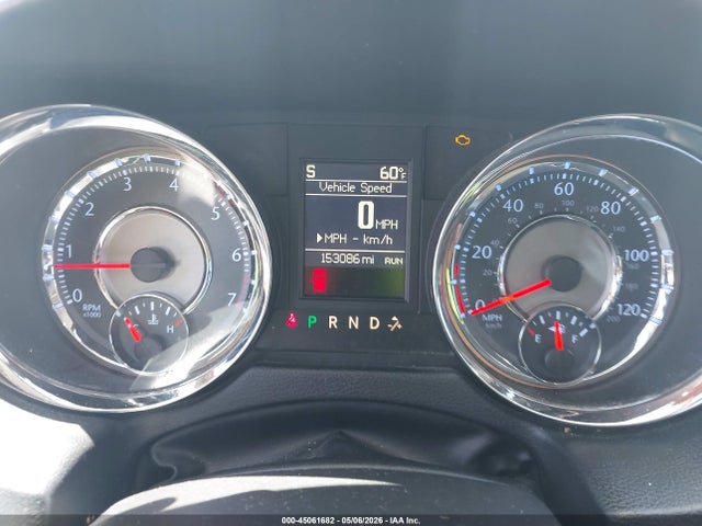 2015 Chrysler Town & Country Touring მანქანა იყიდება აუქციონზე, vin: 2C4RC1BG3FR545669, აუქციონის ნომერი: 45061682