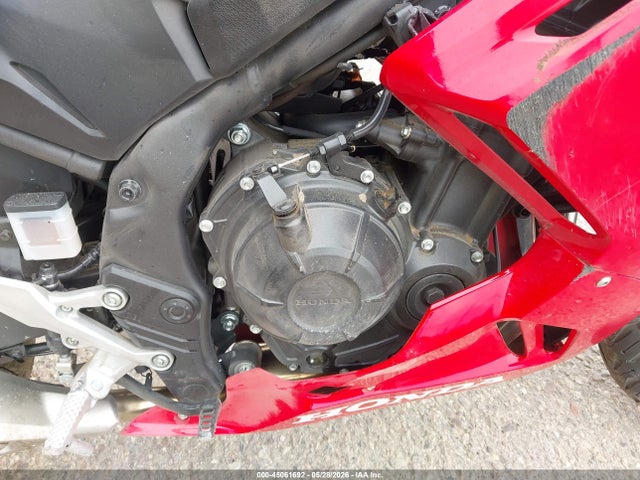 45061692 :رقم المزاد ، MLHPC7058S5101557 vin ، 2025 Honda Cbr500 Ra مزاد بيع