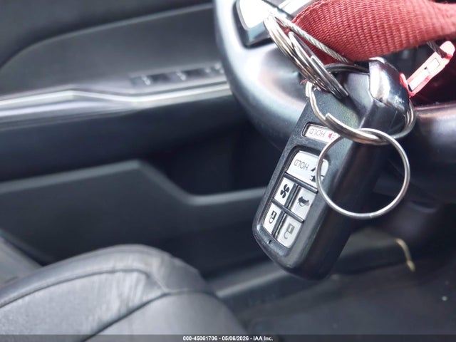 JHMZC5F37JC001271 Honda Clarity Plug-in Hybrid Touring