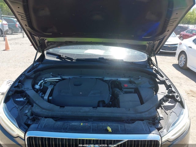 Auction sale of the 2019 Volvo Xc60 T5 Momentum, vin: LYV102DK5KB188208, lot number: 45061707