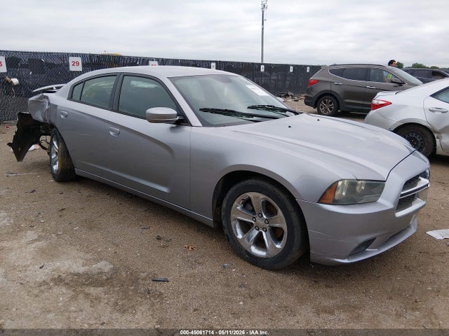 2013 Dodge Charger Se მანქანა იყიდება აუქციონზე, vin: 2C3CDXBG3DH684617, აუქციონის ნომერი: 45061714