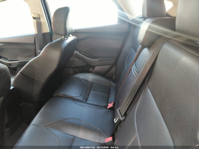 1FADP3K26FL302712 Ford FOCUS SE