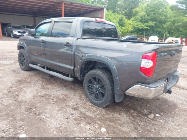 45061735 :رقم المزاد ، 5TFEY5F19JX240894 vin ، 2018 Toyota Tundra Sr5 5.7l V8 مزاد بيع