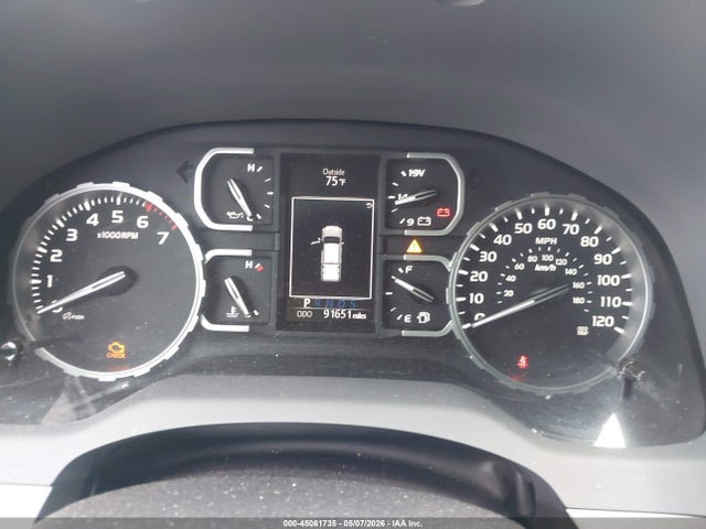 45061735 :رقم المزاد ، 5TFEY5F19JX240894 vin ، 2018 Toyota Tundra Sr5 5.7l V8 مزاد بيع