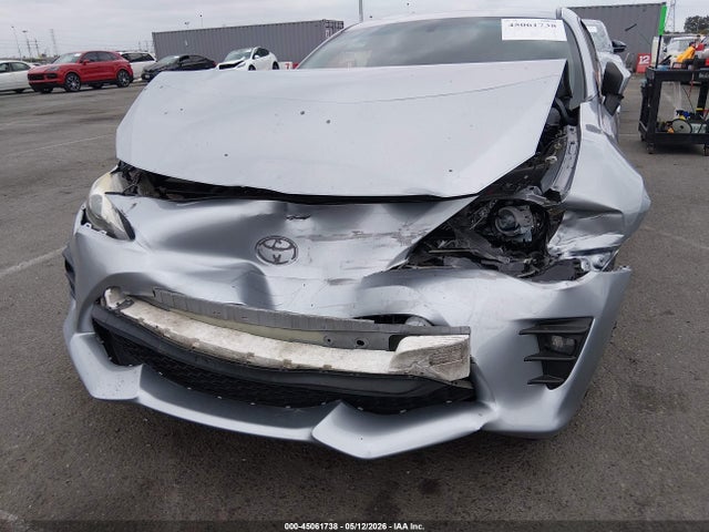 JF1ZNAA18H8700812 Toyota 86