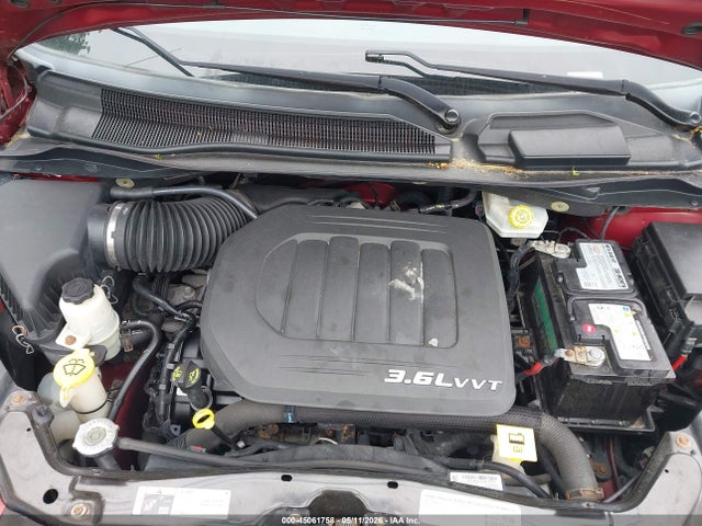 45061758 :رقم المزاد ، 2C4RC1GG7FR506124 vin ، 2015 Chrysler Town & Country Limited Platinum مزاد بيع