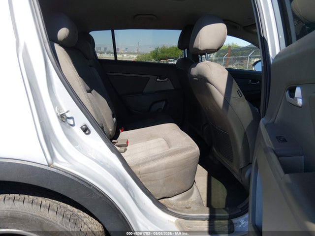 45061782 :رقم المزاد ، KNDPB3A21C7272935 vin ، 2012 Kia Sportage Lx مزاد بيع
