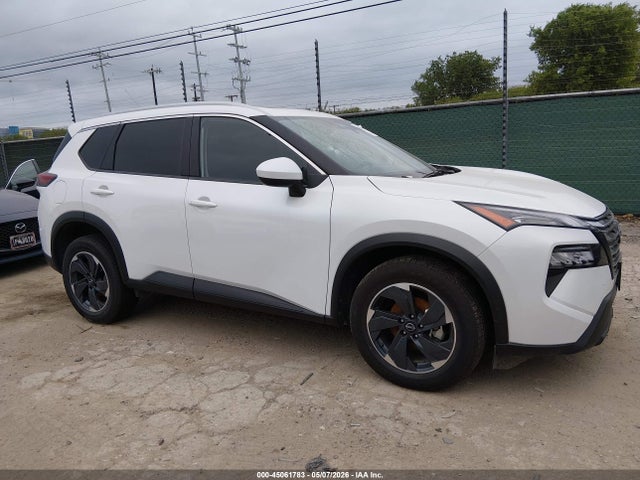 JN8BT3BA8SW006625 Nissan Rogue Sv Fwd