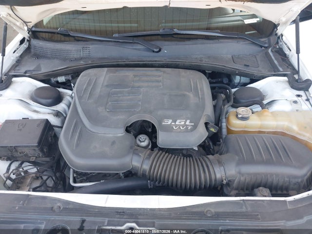 Продаж на аукціоні авто 2016 Chrysler 300c, vin: 2C3CCAEG2GH324660, номер лоту: 45061810