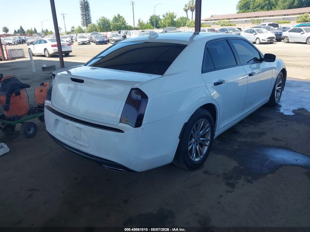 Продаж на аукціоні авто 2016 Chrysler 300c, vin: 2C3CCAEG2GH324660, номер лоту: 45061810