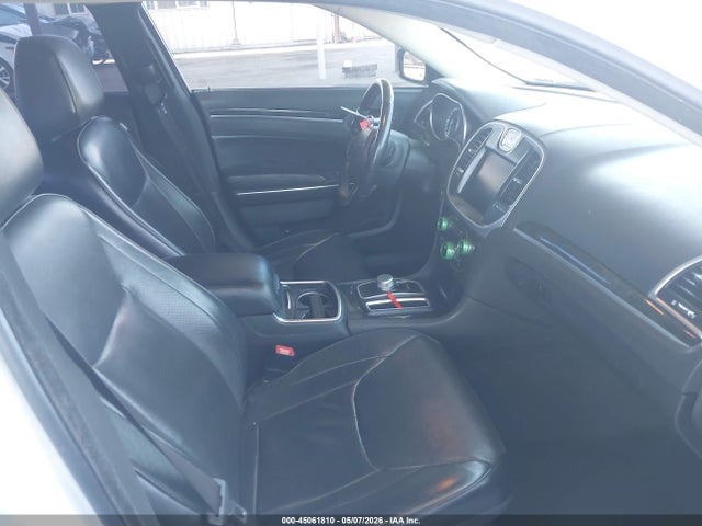Продаж на аукціоні авто 2016 Chrysler 300c, vin: 2C3CCAEG2GH324660, номер лоту: 45061810
