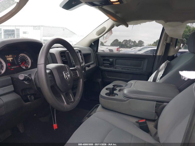Продаж на аукціоні авто 2019 Ram 1500 Classic Express  4x2 5'7 Box, vin: 1C6RR6KT6KS579534, номер лоту: 45061859