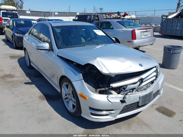 Продаж на аукціоні авто 2013 Mercedes-benz C 250 Sport, vin: WDDGF4HB6DA763317, номер лоту: 45061897