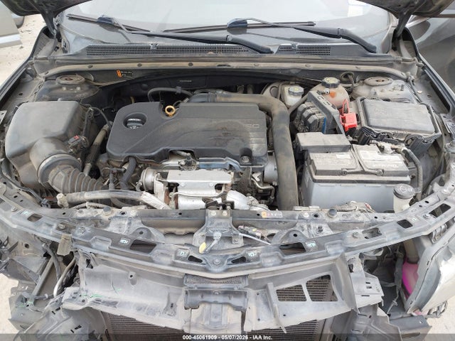 1G1ZE5ST1HF227678 Chevrolet MALIBU 1LT