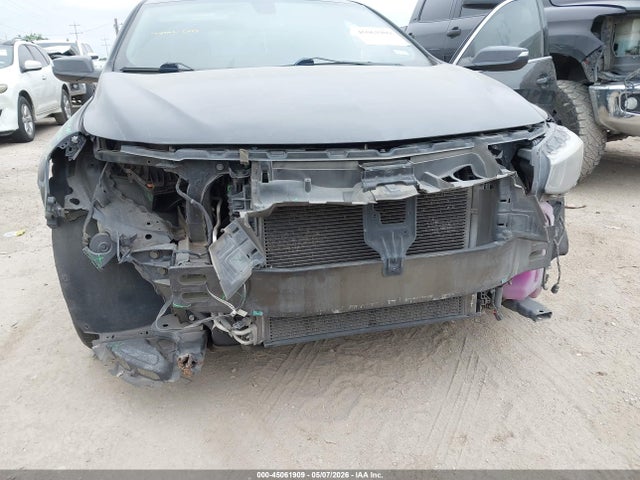 1G1ZE5ST1HF227678 Chevrolet MALIBU 1LT
