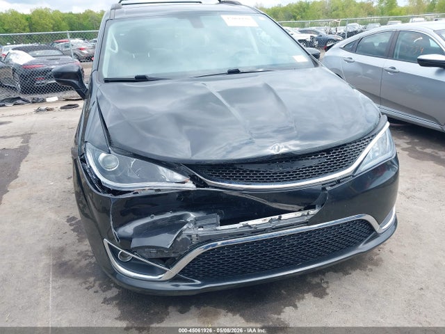 Продажа на аукционе авто 2017 Chrysler Pacifica Touring-l, vin: 2C4RC1BG9HR759620, номер лота: 45061926