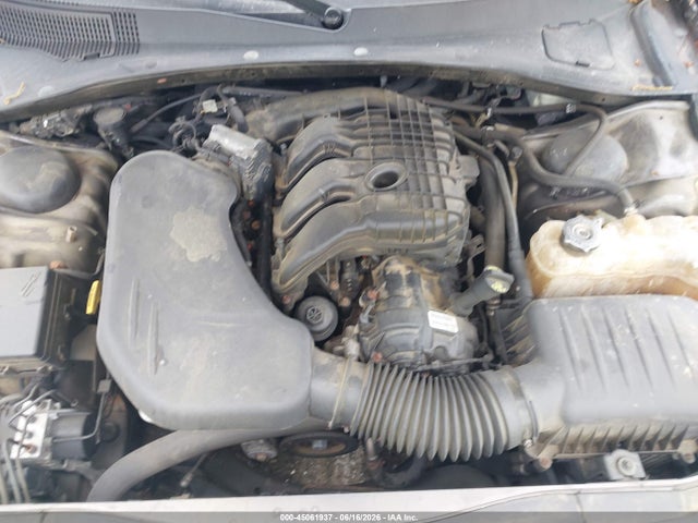 45061937 :رقم المزاد ، 2C3CCARG0DH575229 vin ، 2013 Chrysler 300 Motown مزاد بيع