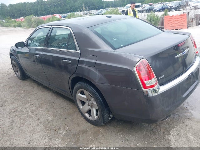 45061937 :رقم المزاد ، 2C3CCARG0DH575229 vin ، 2013 Chrysler 300 Motown مزاد بيع