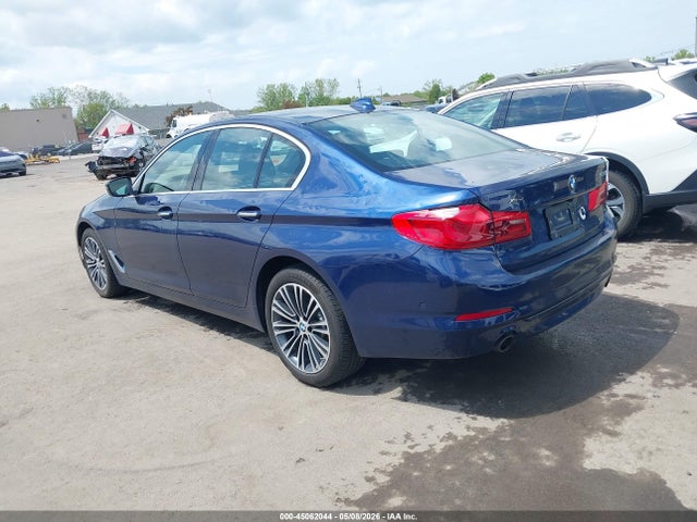 45062044 :رقم المزاد ، WBAJA7C35HWA70909 vin ، 2017 Bmw 530i Xdrive مزاد بيع