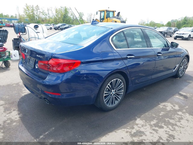 45062044 :رقم المزاد ، WBAJA7C35HWA70909 vin ، 2017 Bmw 530i Xdrive مزاد بيع