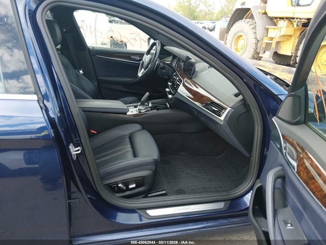 45062044 :رقم المزاد ، WBAJA7C35HWA70909 vin ، 2017 Bmw 530i Xdrive مزاد بيع