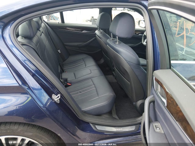 45062044 :رقم المزاد ، WBAJA7C35HWA70909 vin ، 2017 Bmw 530i Xdrive مزاد بيع