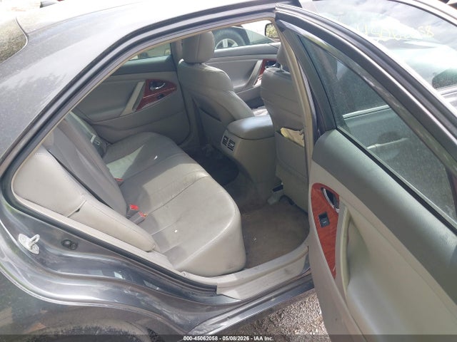 2011 Toyota Camry Xle V6 მანქანა იყიდება აუქციონზე, vin: 4T1BK3EK6BU624178, აუქციონის ნომერი: 45062058