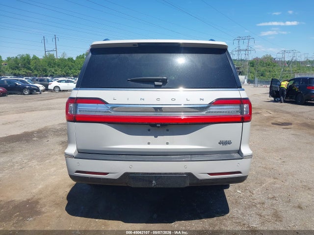 5LMJJ2LT6MEL12814 Lincoln Navigator Reserve