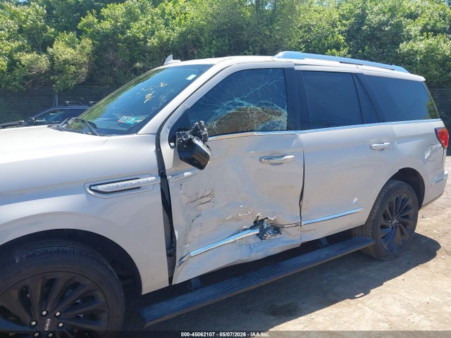 5LMJJ2LT6MEL12814 Lincoln Navigator Reserve