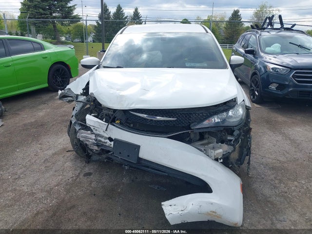 2017 Chrysler Pacifica Touring მანქანა იყიდება აუქციონზე, vin: 2C4RC1DG2HR587895, აუქციონის ნომერი: 45062111