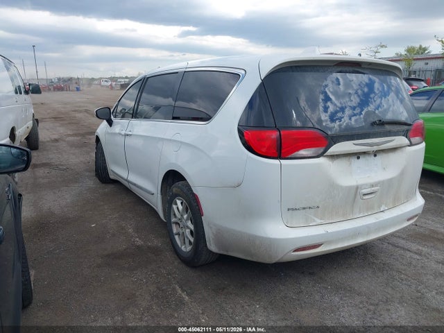 Продажа на аукционе авто 2017 Chrysler Pacifica Touring, vin: 2C4RC1DG2HR587895, номер лота: 45062111