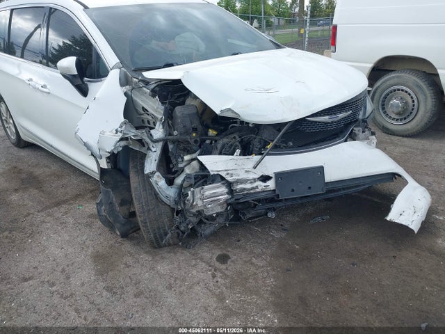 Продажа на аукционе авто 2017 Chrysler Pacifica Touring, vin: 2C4RC1DG2HR587895, номер лота: 45062111